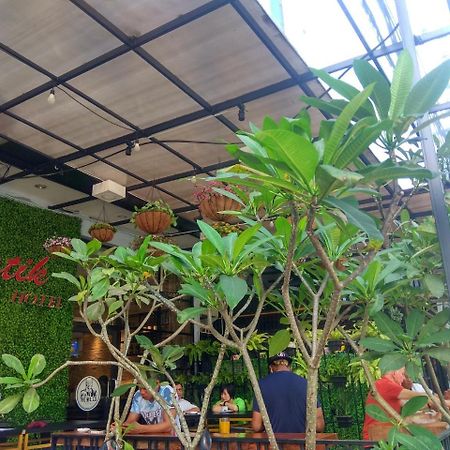 מדאן The Batik Hotel מראה חיצוני תמונה