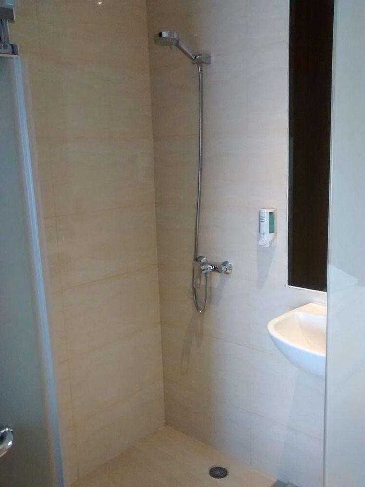 מדאן The Batik Hotel מראה חיצוני תמונה