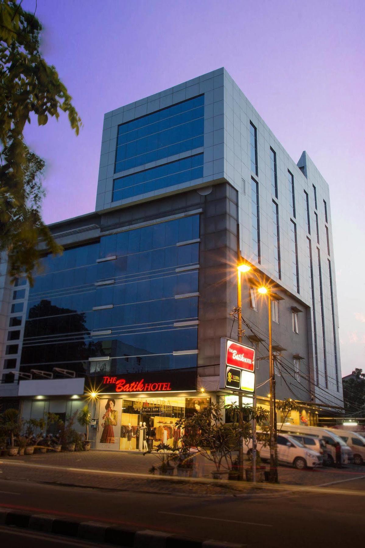 מדאן The Batik Hotel מראה חיצוני תמונה