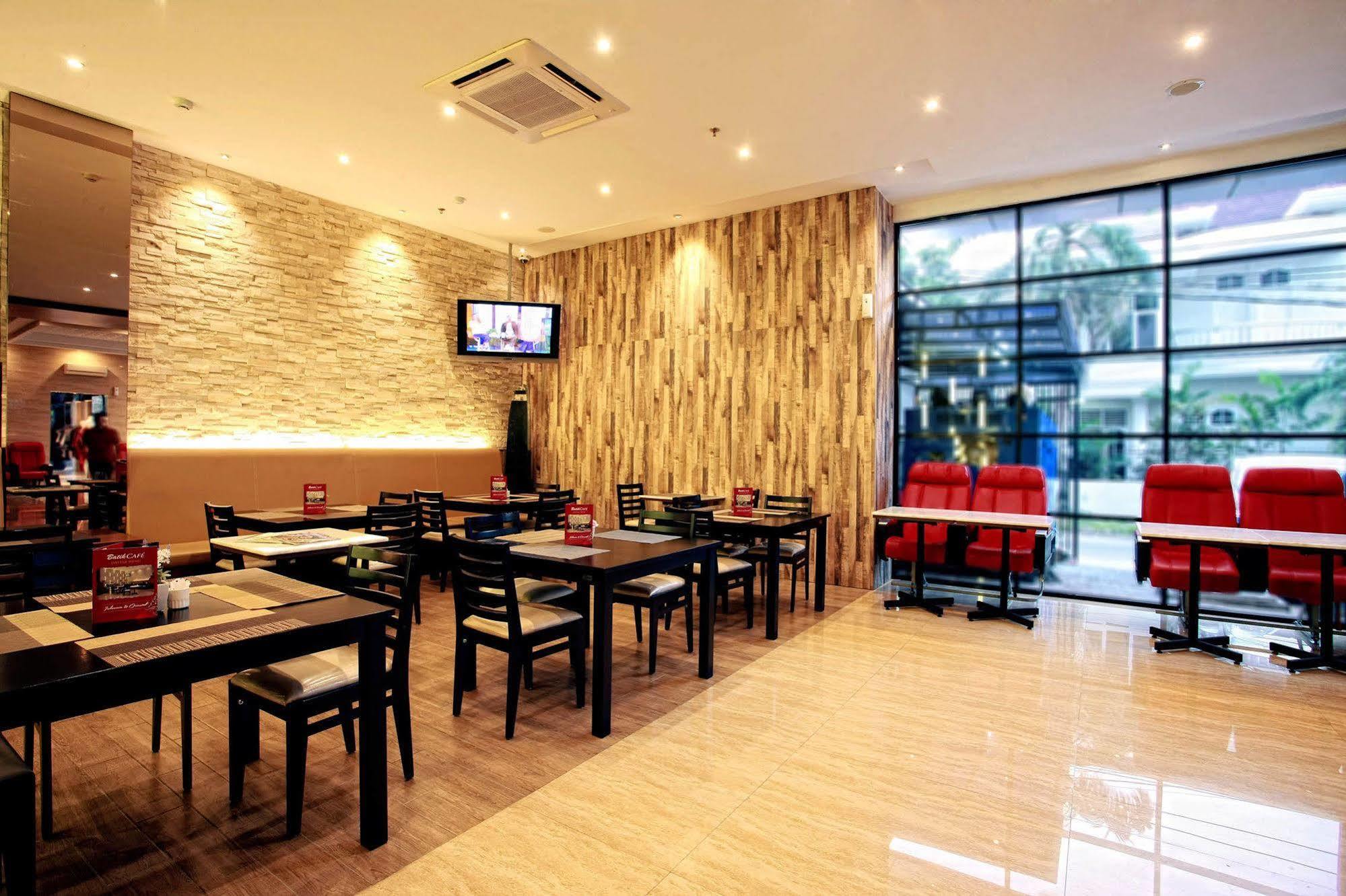 מדאן The Batik Hotel מראה חיצוני תמונה