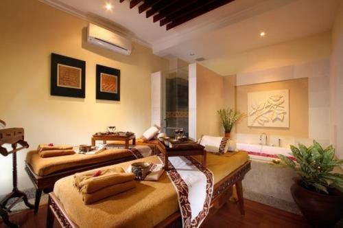 מדאן The Batik Hotel מראה חיצוני תמונה